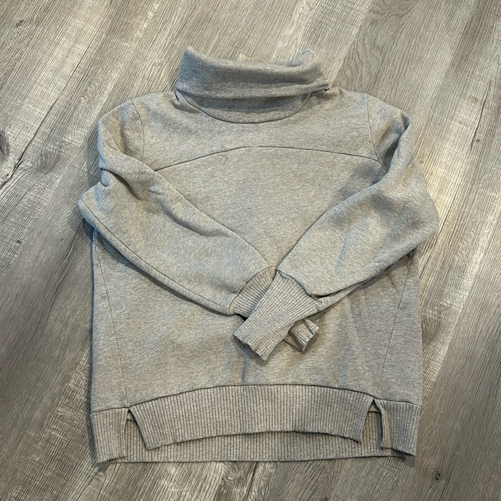 Super cozy turtleneck sweatshirt
